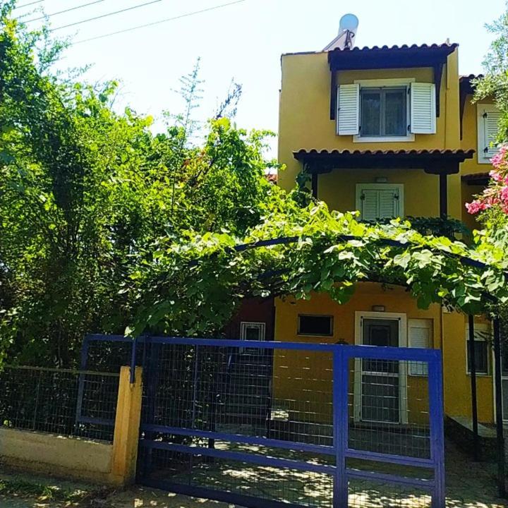 Mathesi Apartment Balcony Елія Екстер'єр фото